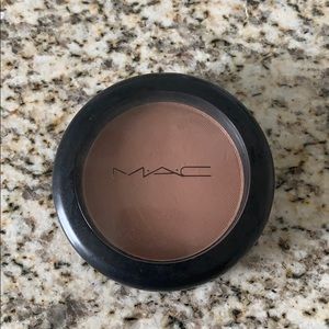 MAC matte powder blush in Harmony